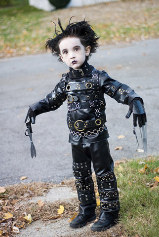 edward scissorkid.jpg (53 KB)